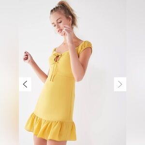 Urban Outfitters Mini Dress Tie-Front Sweetheart Ruffle Puff Sleeve Yellow XS